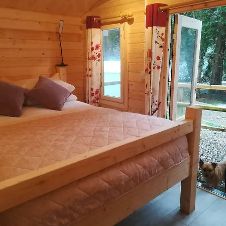 Glamping Dunmore Gardens Log *