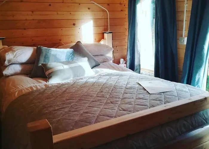 Dunmore Gardens Log * Carrigans (Donegal)